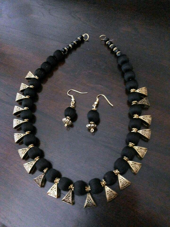 Black Ball Silk Thread Jewellery Set