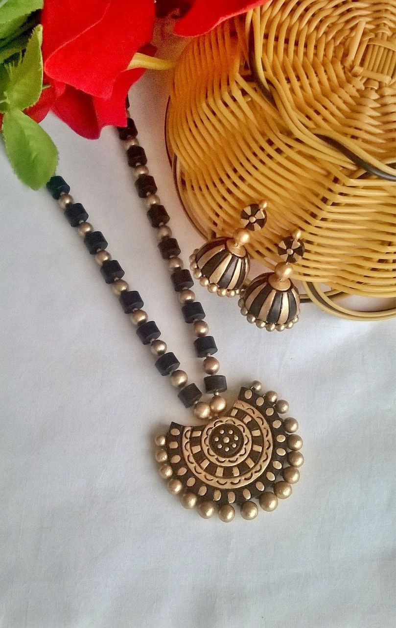 Black Circles Terracotta Jewellery Set