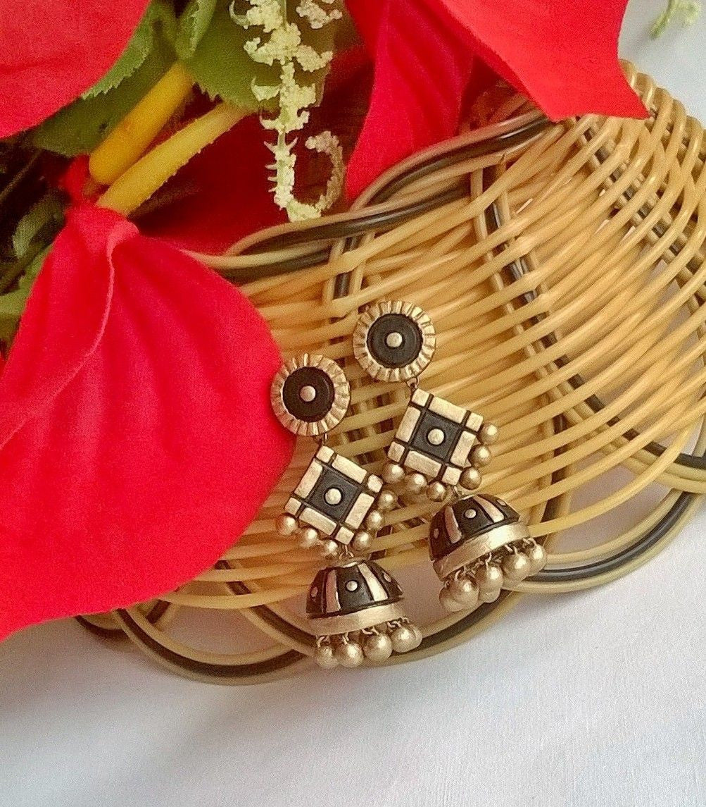 Round Black & Gold terracotta Jhumka