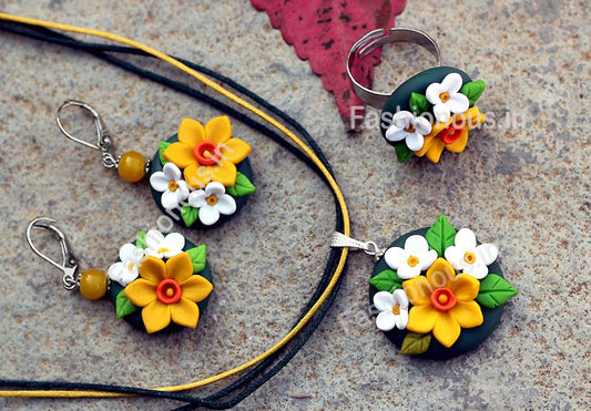 Black Yellow Daffodil Pendant Set-ZAPCNS-038