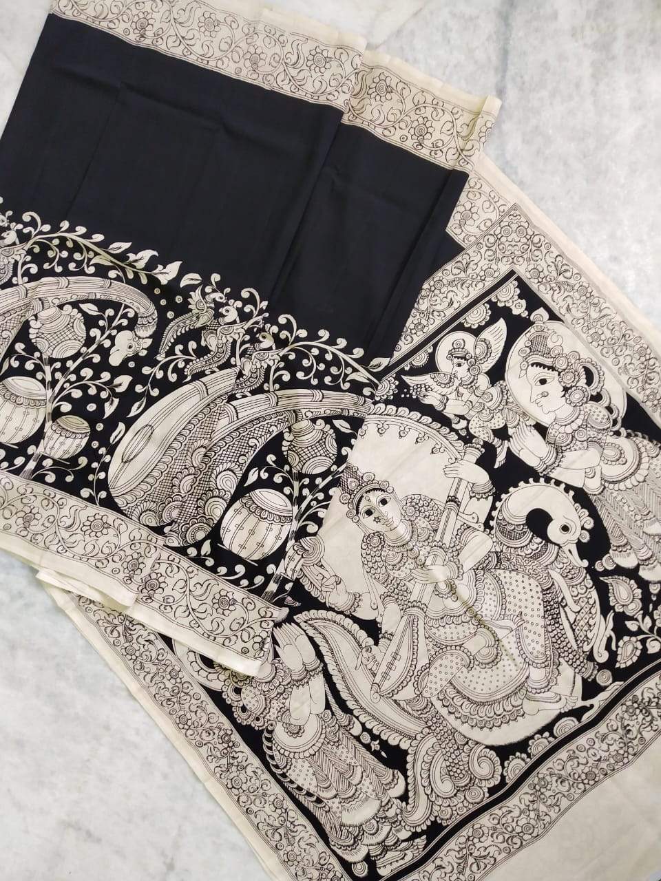 Monochrome Hand Painted Kalamkari Chennur Silk Saree_BWHCS001