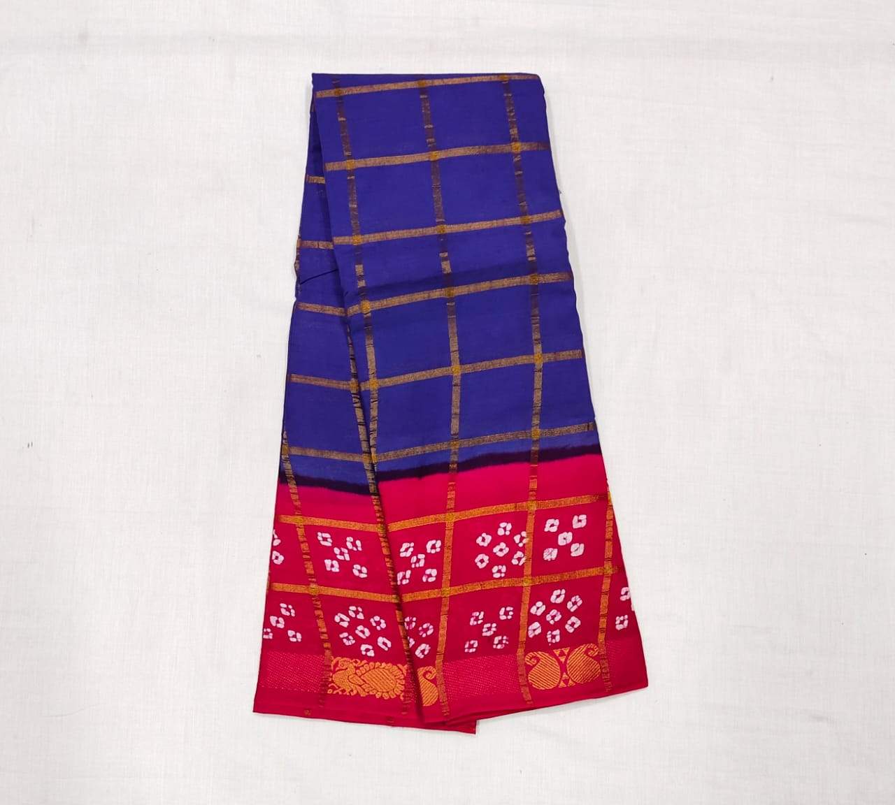 Blue and Red Sungudi with Bandhani Print Border