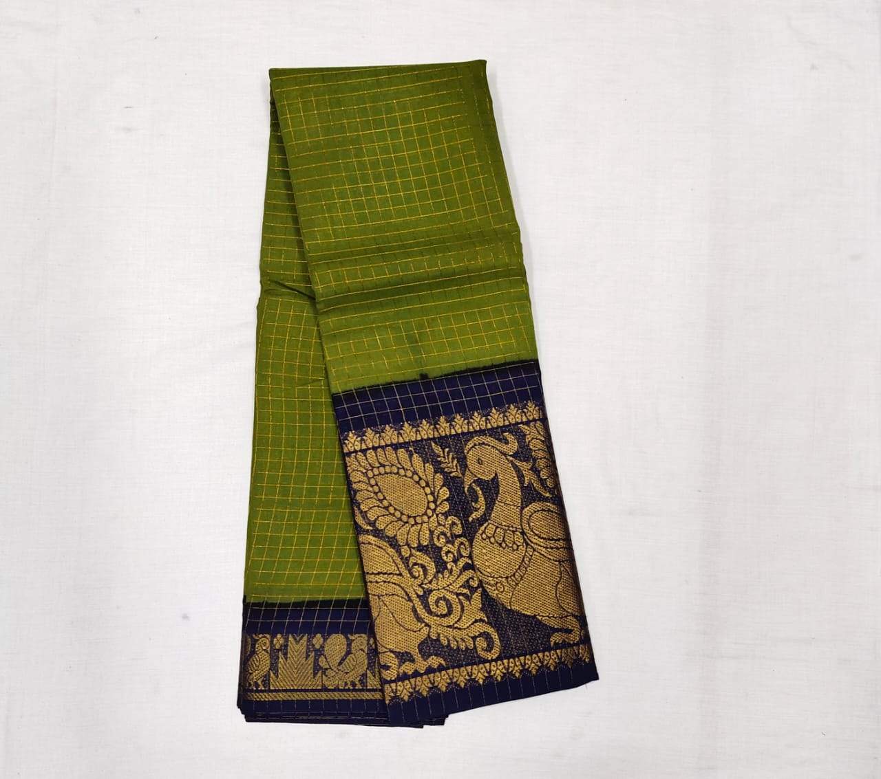 Bottlegreen with Darkblue Madurai Sungudi Saree with Large Border
