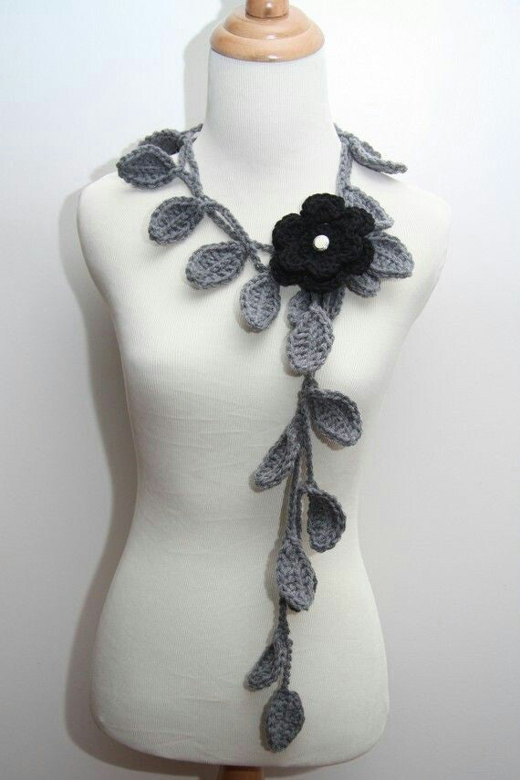 Tribal Crochet Jewellery Set With Gray Leaves and Black Floral Design