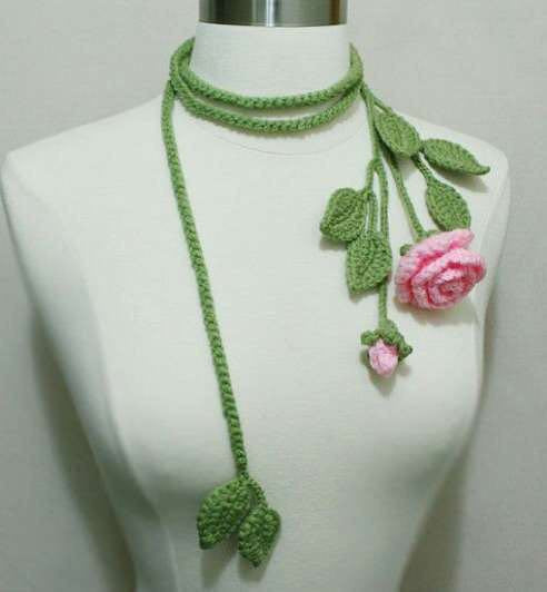 Tribal Crochet Jewellery Set With Green Leaves and Roses