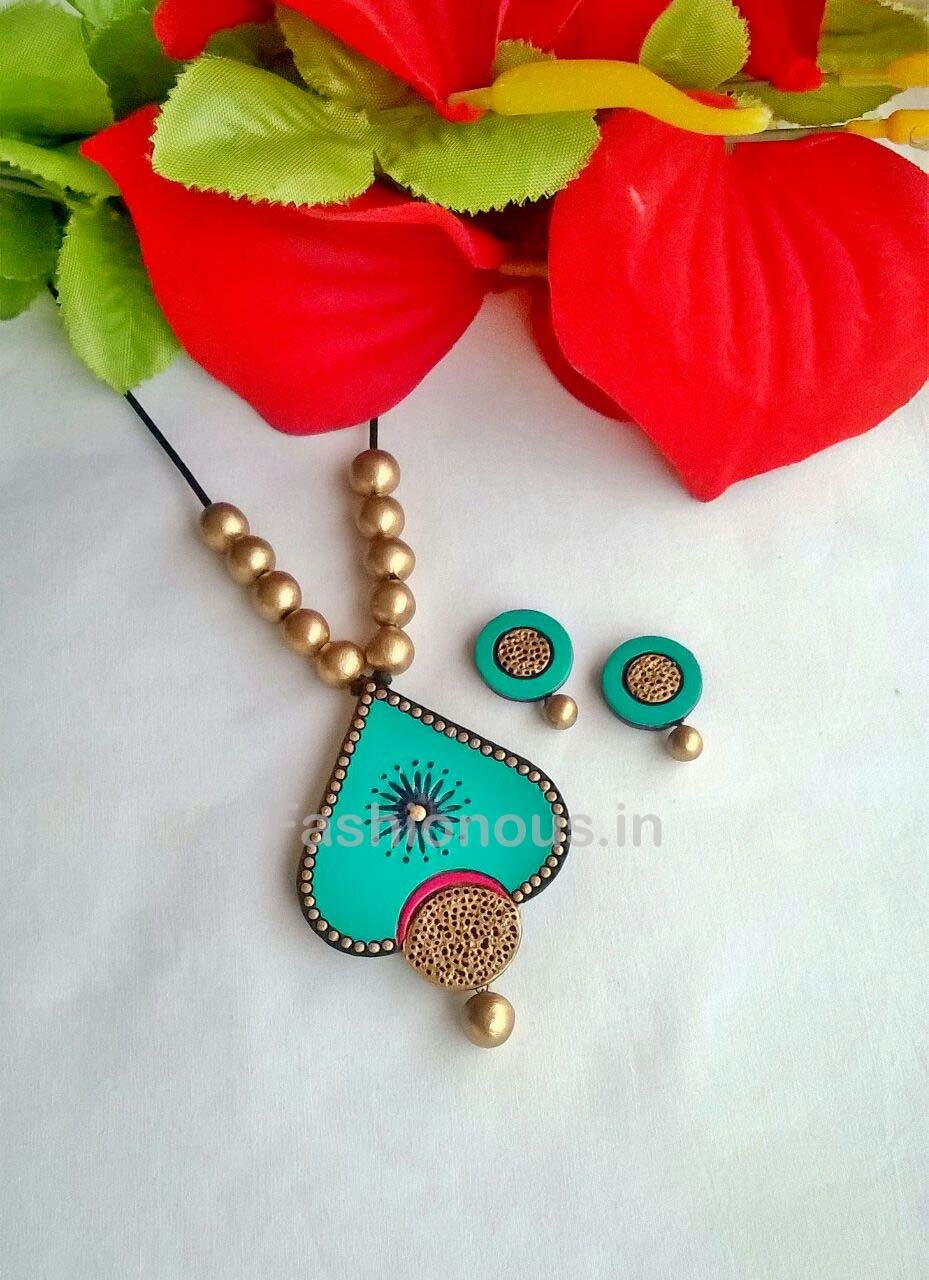Dotted Turquoise Blue Heart Shaped Terracotta Pendant Set-TJS-050