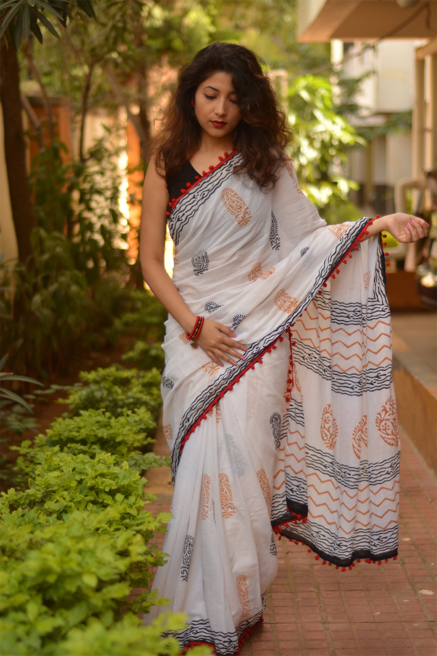 Ethereal Elegance: White Handblock Printed Mulmul Cotton Saree - TCS007