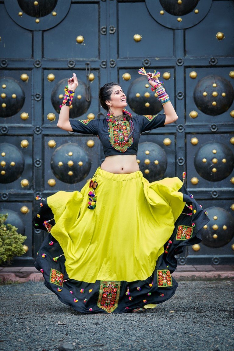 Gleamy Green and Black SemiStitched Lehenga