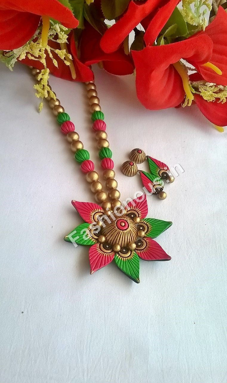 Green and Pink Flower Shaped Terracotta Jewellery Set