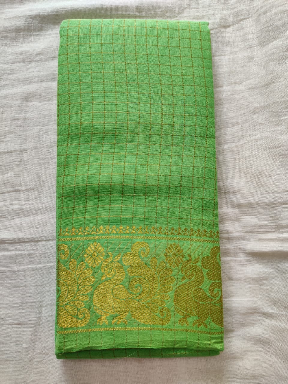 Leaf Green With Golden Border Madurai Sungudi Saree- Double Side Jari Border Jari Check
