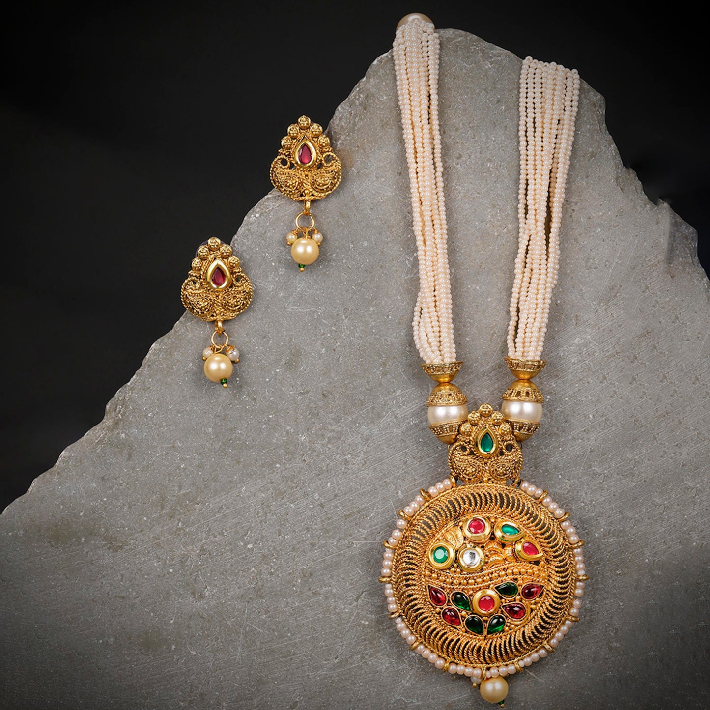 Kundan Necklace Set
