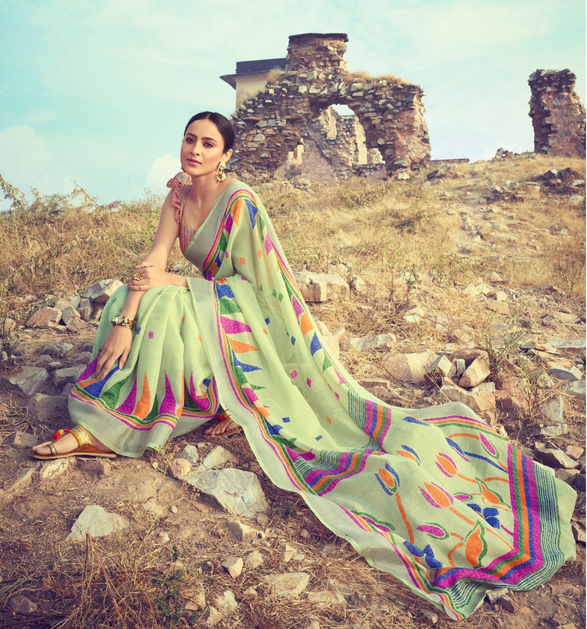 Fashionous_Linen_ saree