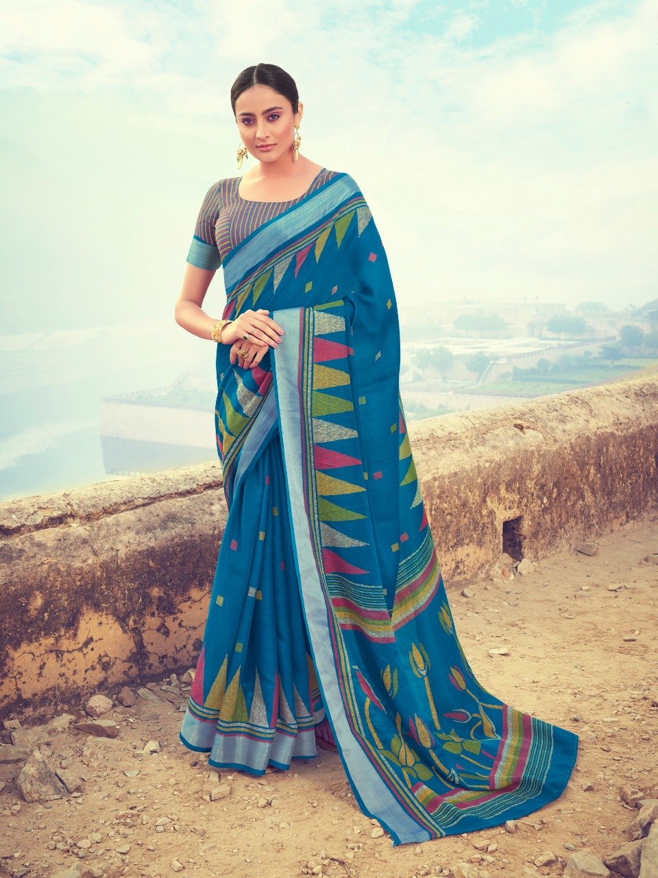 Fashionous_Linen_ saree