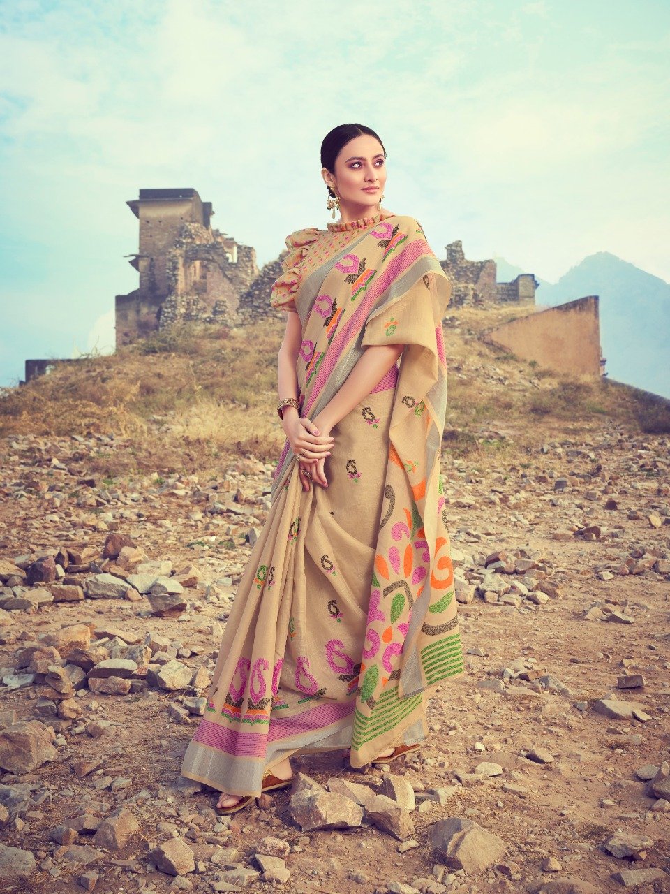 Fashionous_Linen_ saree