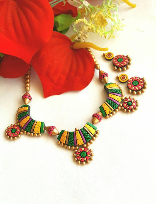 Multicolor Pendant  Terracotta Jewellery Set