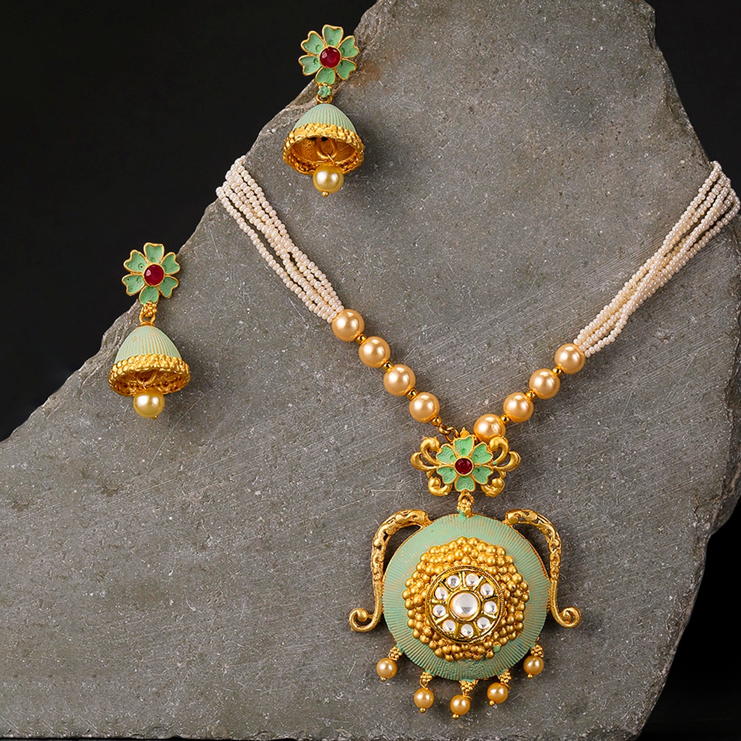 Pearl Mint Necklace Set