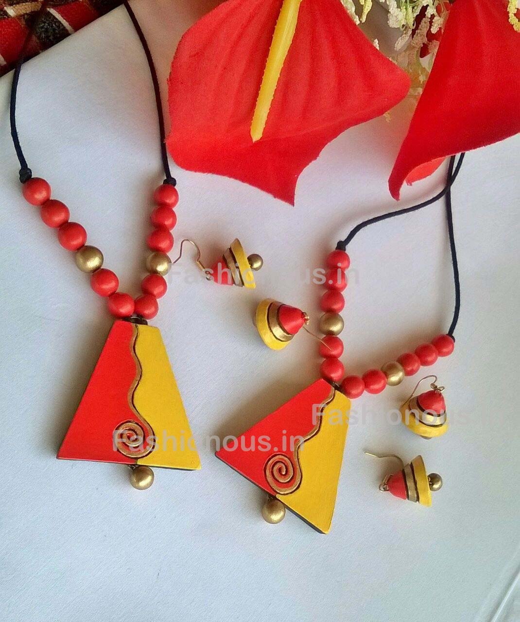 Orange and Yellow Pentagon Shaped Terracotta Pendant Set-TJS-057