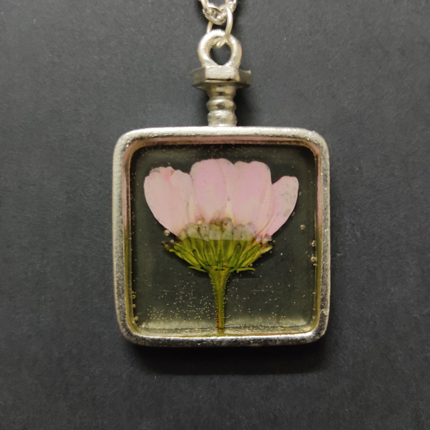 Resin Pendant - RSC015