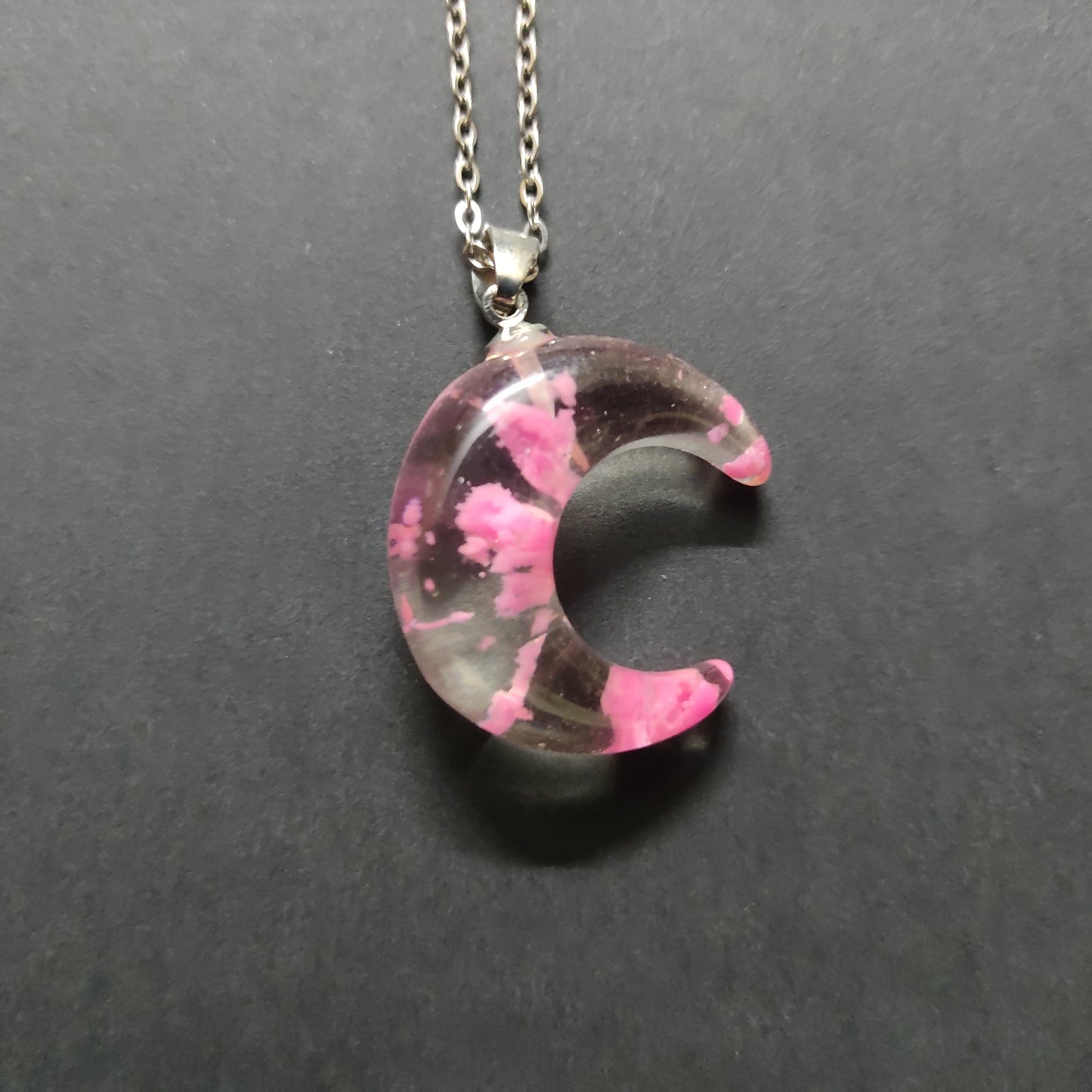 Resin Pendant - RSC025