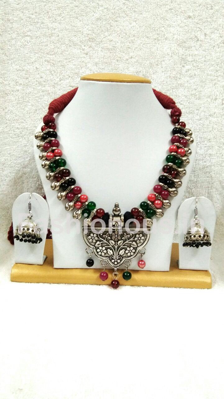 Triple Colour Crystal Beads With Silver Oxidized Pendant And Earrings-OXDJSW-021