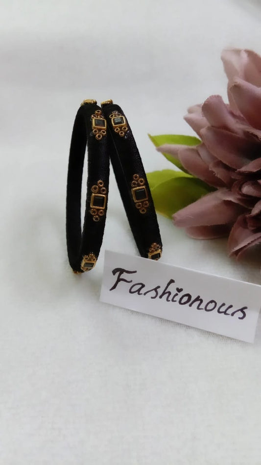 Black Embellished Silk Thread Kundhan bangles - BNG003