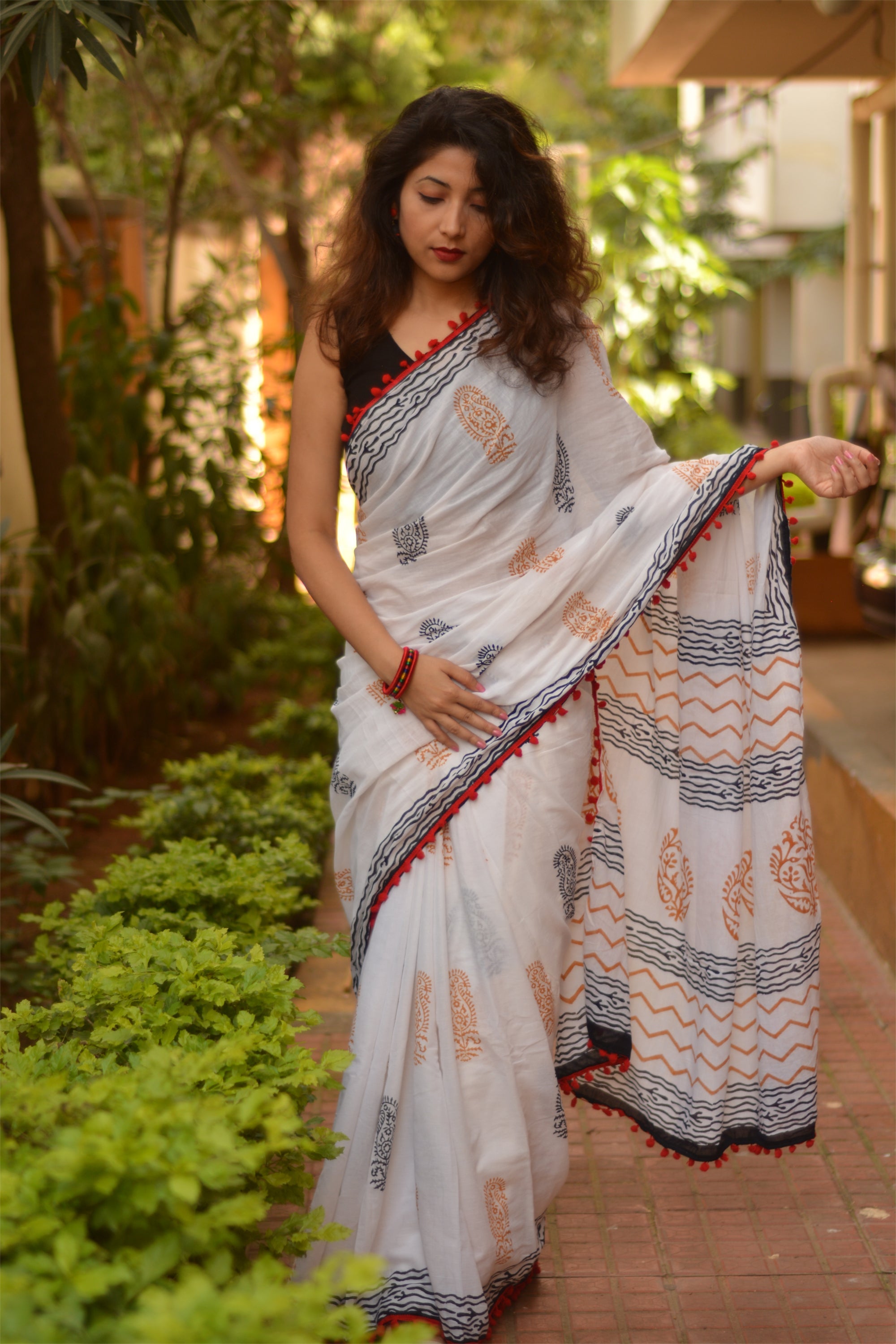 Cotton sarees online shopping | Buy the best cotton saree - AMMK