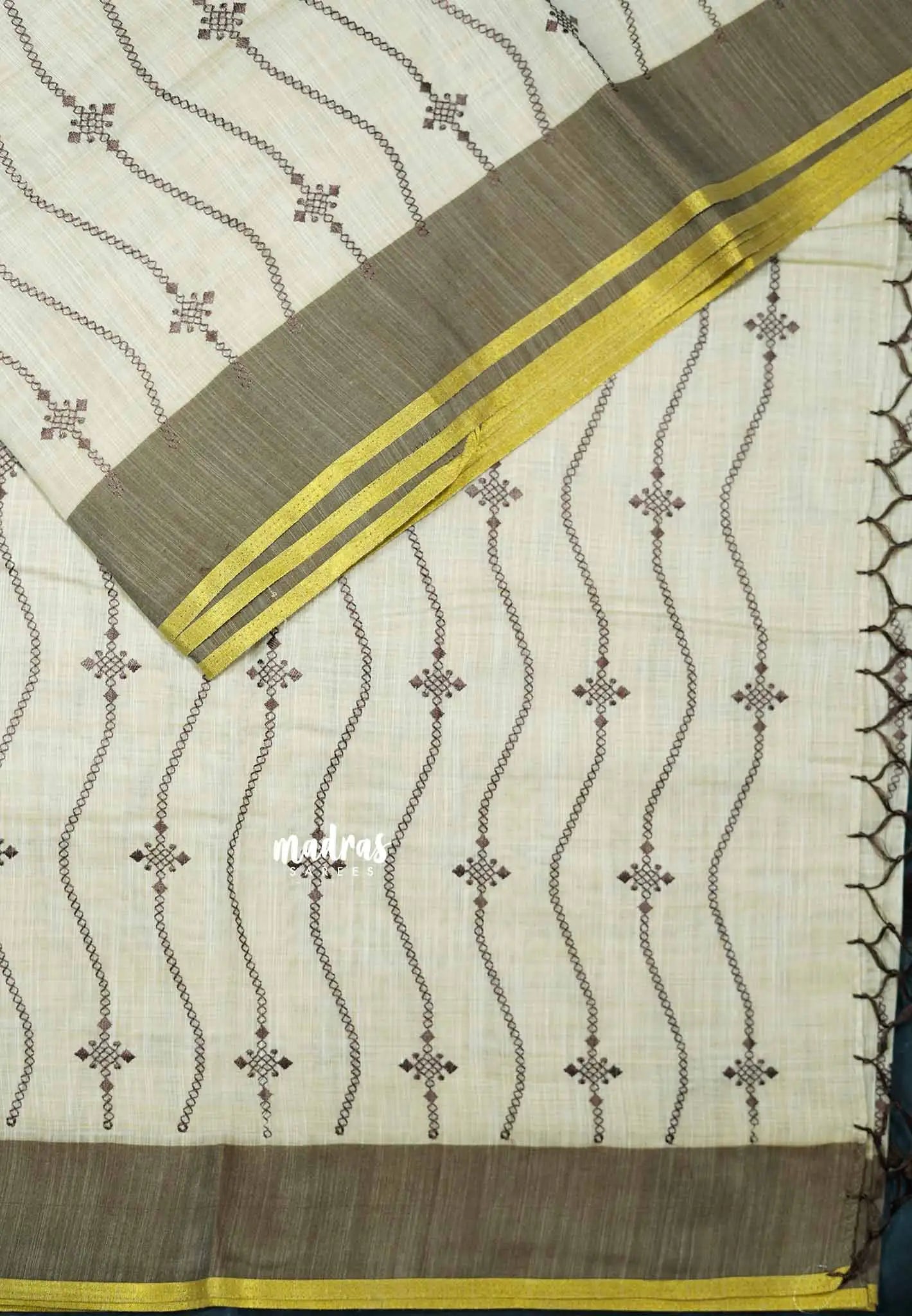 Waving - Halfwhite Haasini - Bamboo cotton silk Saree with embroidery