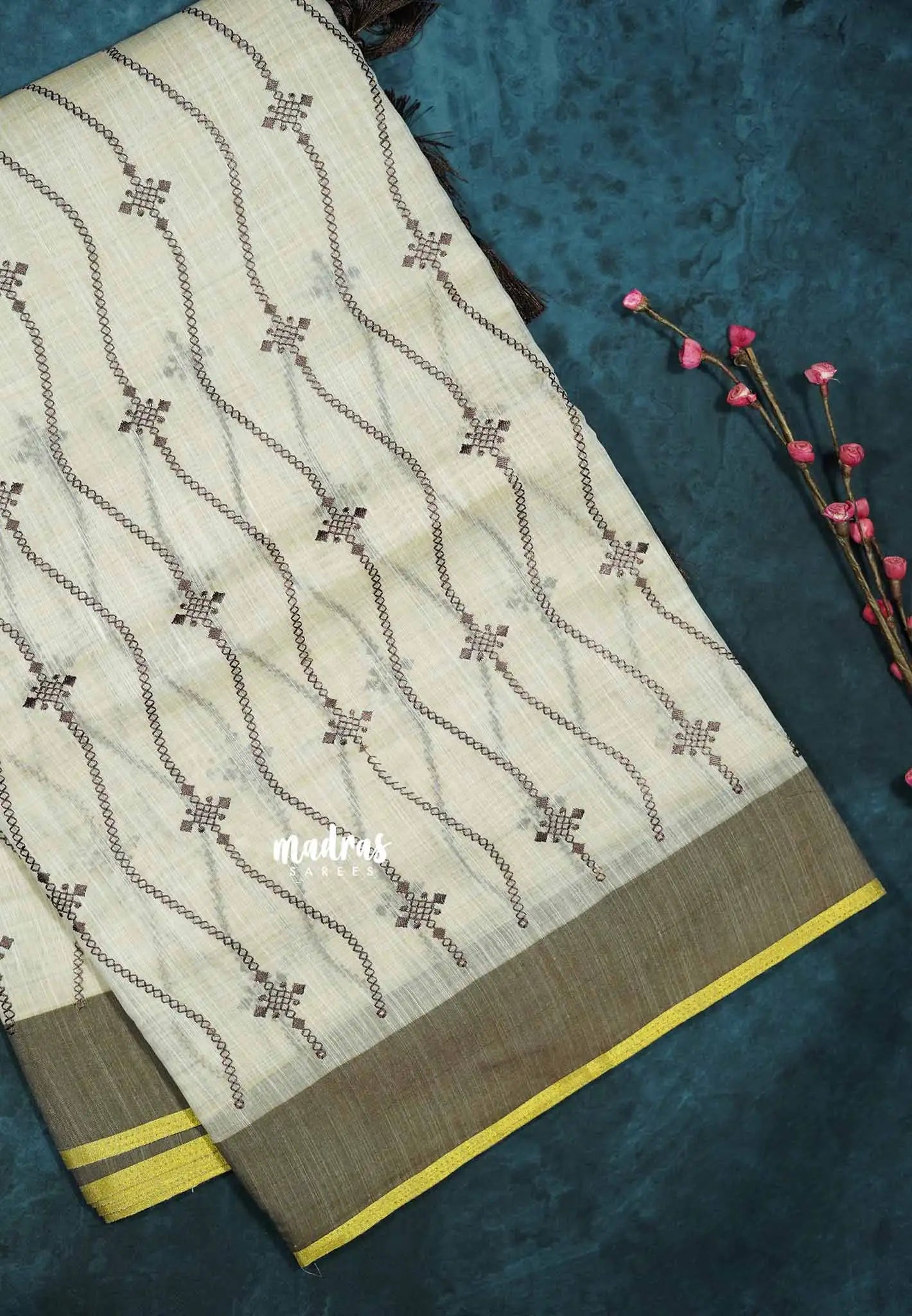 Waving - Halfwhite Haasini - Bamboo cotton silk Saree with embroidery