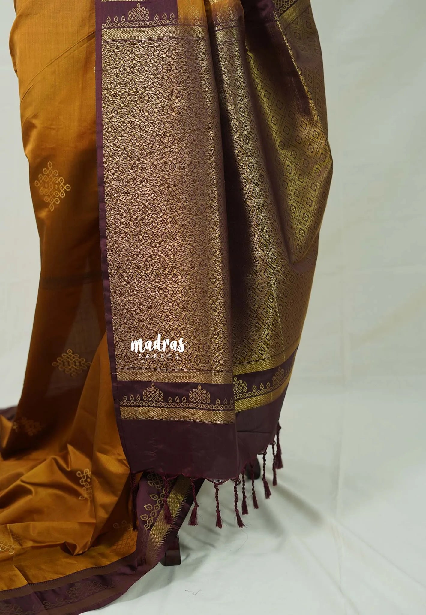 Vintage Mustard Brown - Hamsavalli – Soft Silk Cotton Saree with Kolam Motifs Weaving Body and Border with Rich Pallu  - Best for wedding