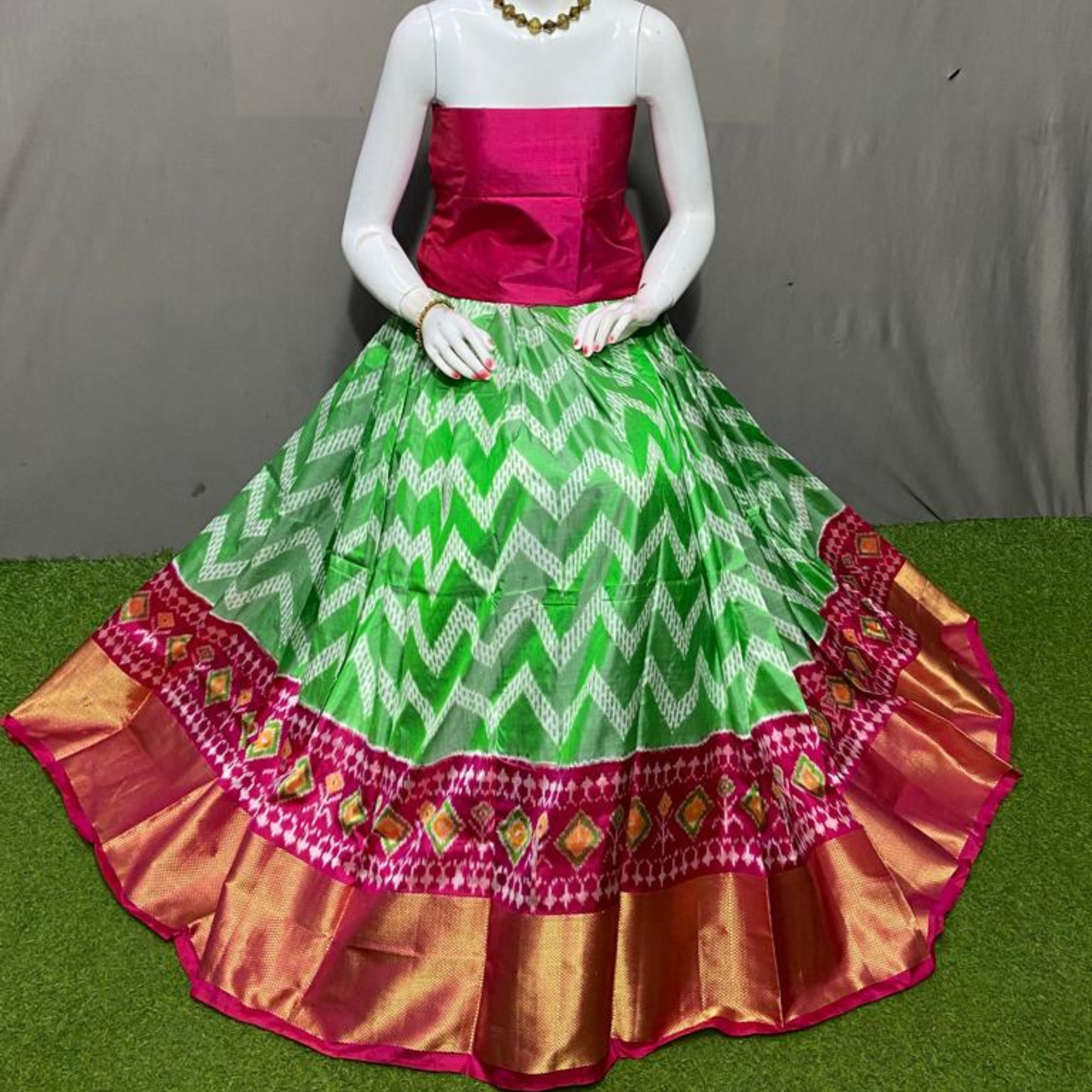 Jaipuri Rajasthani Lehenga Choli | Cotton lehenga, Rajasthani lehenga choli,  Rajasthani lehenga