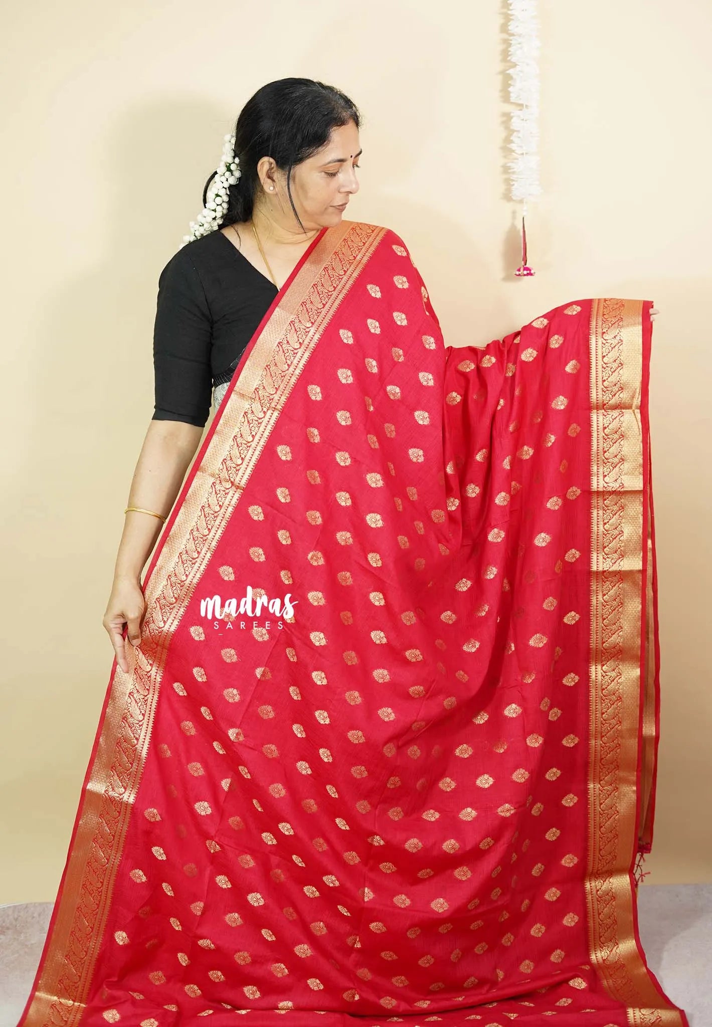 Reddish Pink - Vadhanam - Premium Jute Tussar silkcotton Saree with buttas and gold zari border