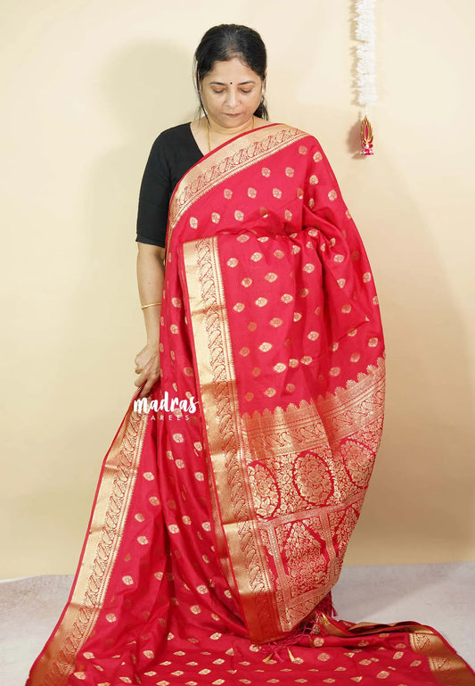 Reddish Pink - Vadhanam - Premium Jute Tussar silkcotton Saree with buttas and gold zari border