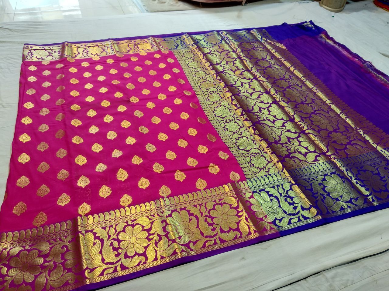 Fuscia Bloom – Traditional Printed Banarasi Saree -BNS082 magenta and purple coloured grand saree
