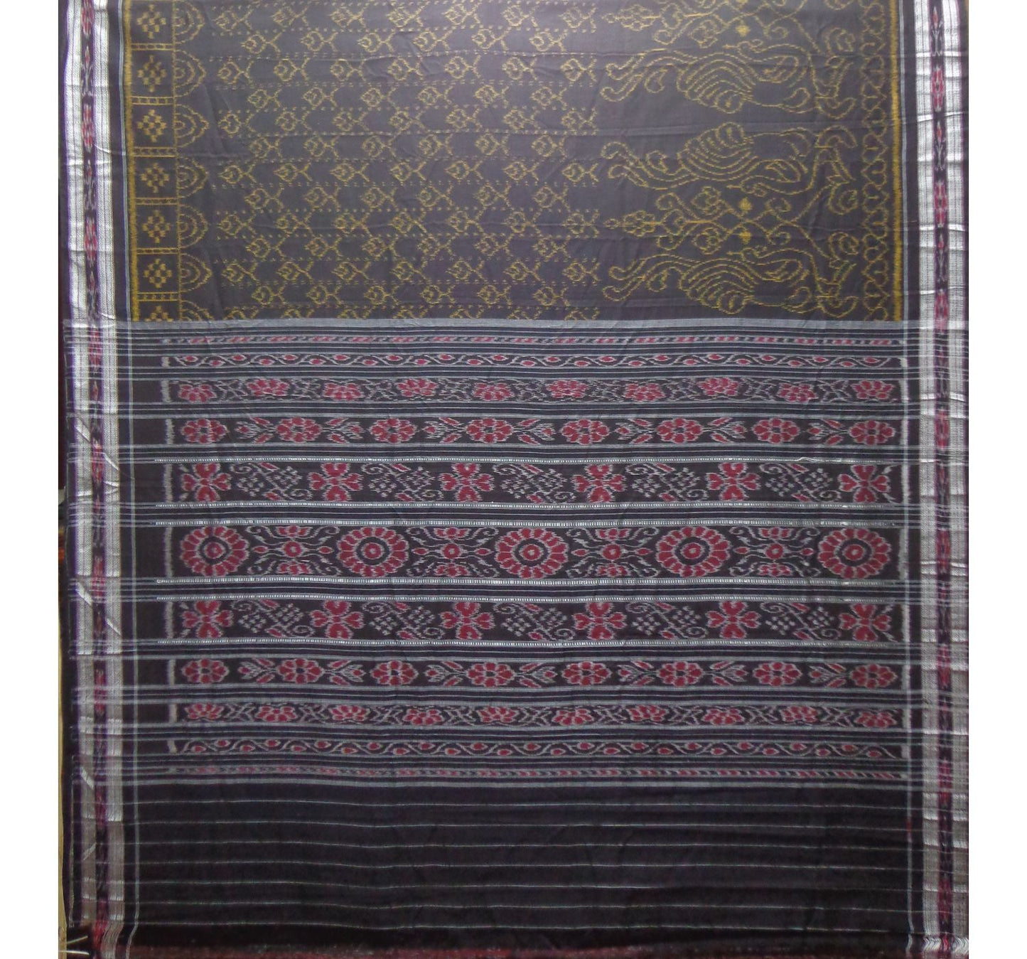 Black Traditional Designed Handloom Cotton Saree