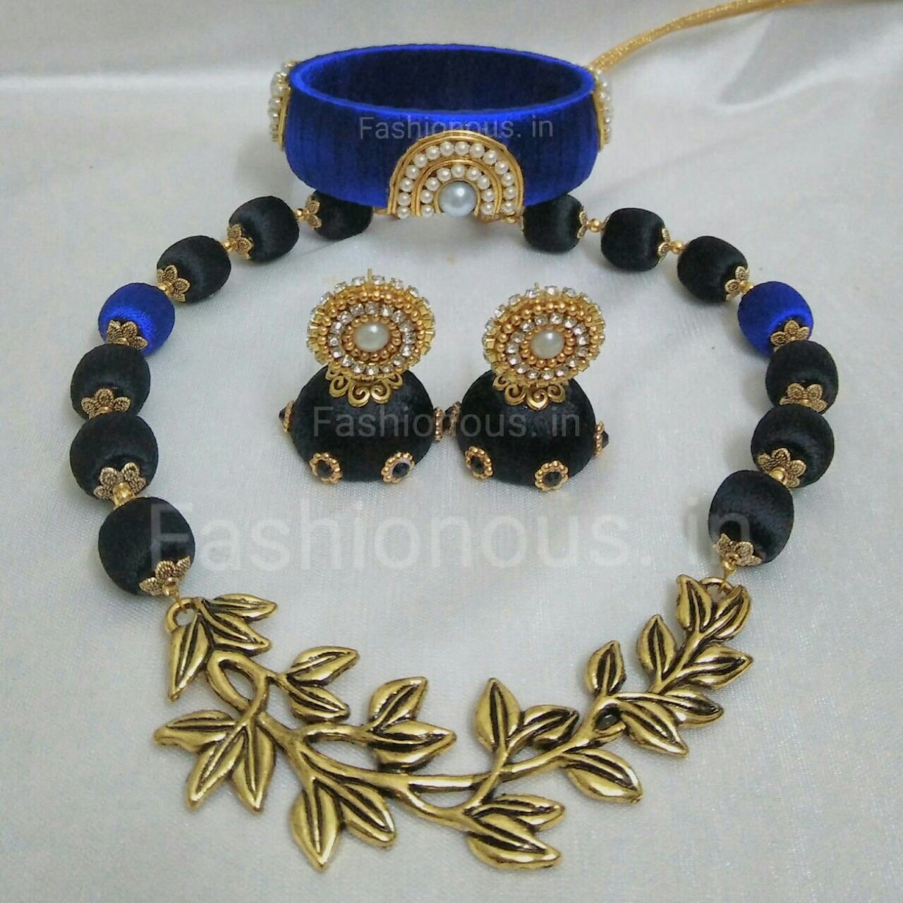 Blue and Black with Leaf Pendant Silk Thread Jewellery Set-STJS-057