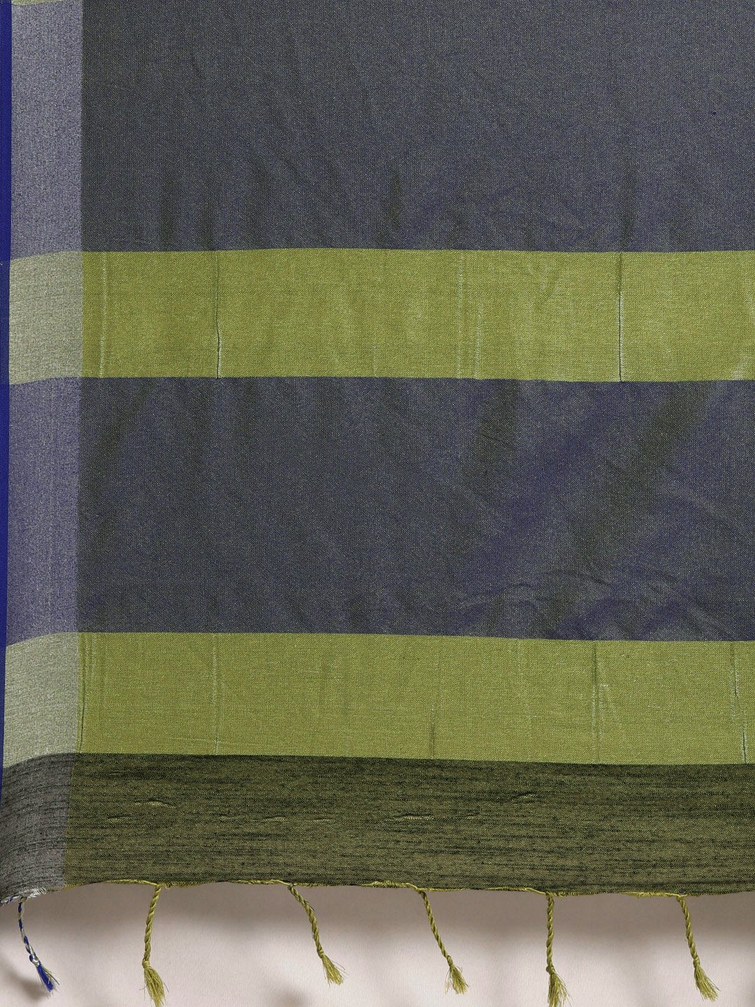 Dark Blue and Dark Green Attractive Big Border Angolla Linen Saree (Blend)
