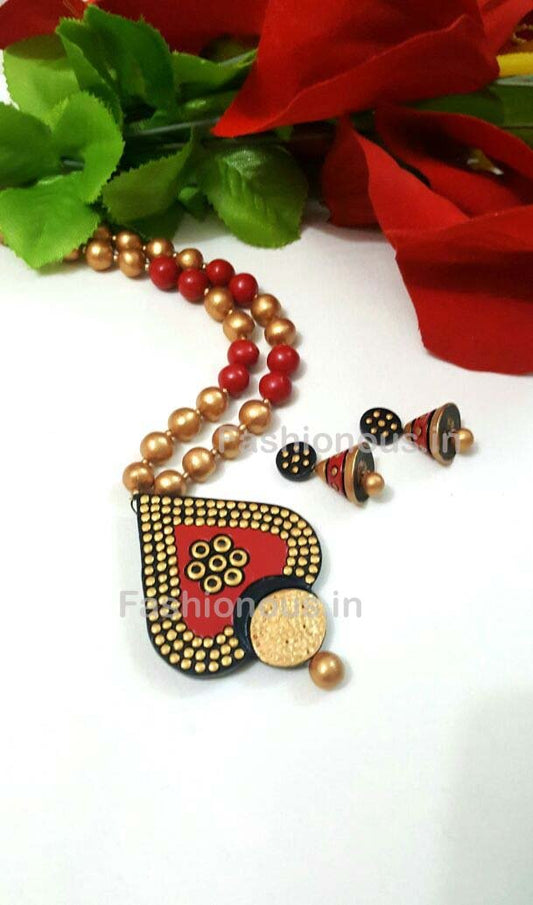 Dotted Maroon Heart Shaped Terracotta Pendant Set-TJS-028