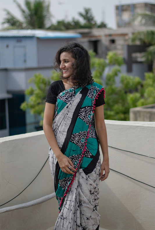 Soothing Multicoloured Cotton Saree-TCS020