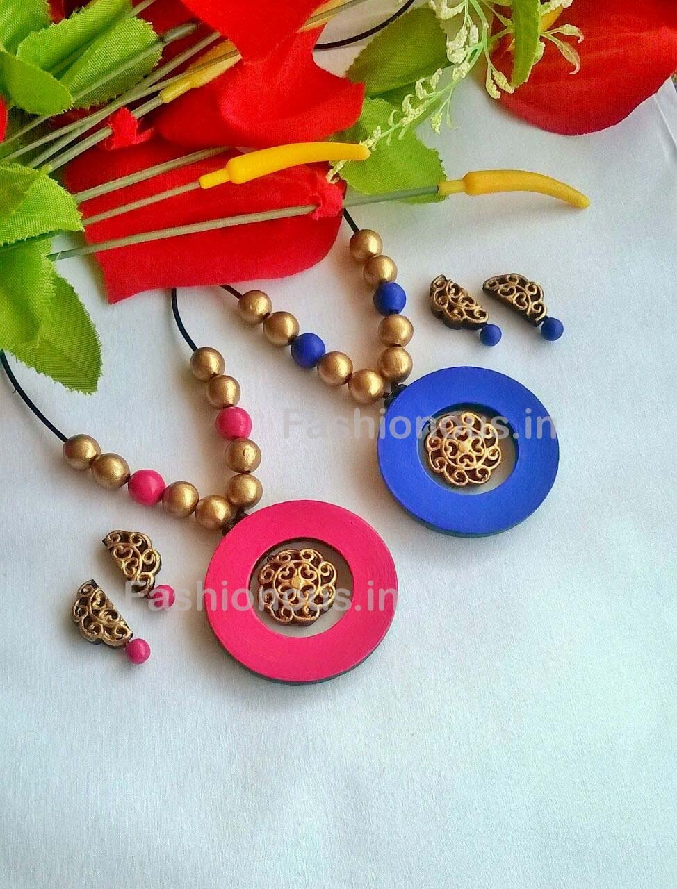 Golden Floral with Colorfull Round Terracotta Pendant Set-TJS-042