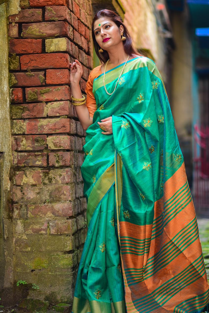 Gorgeous Green Banglori Raw Silk Saree