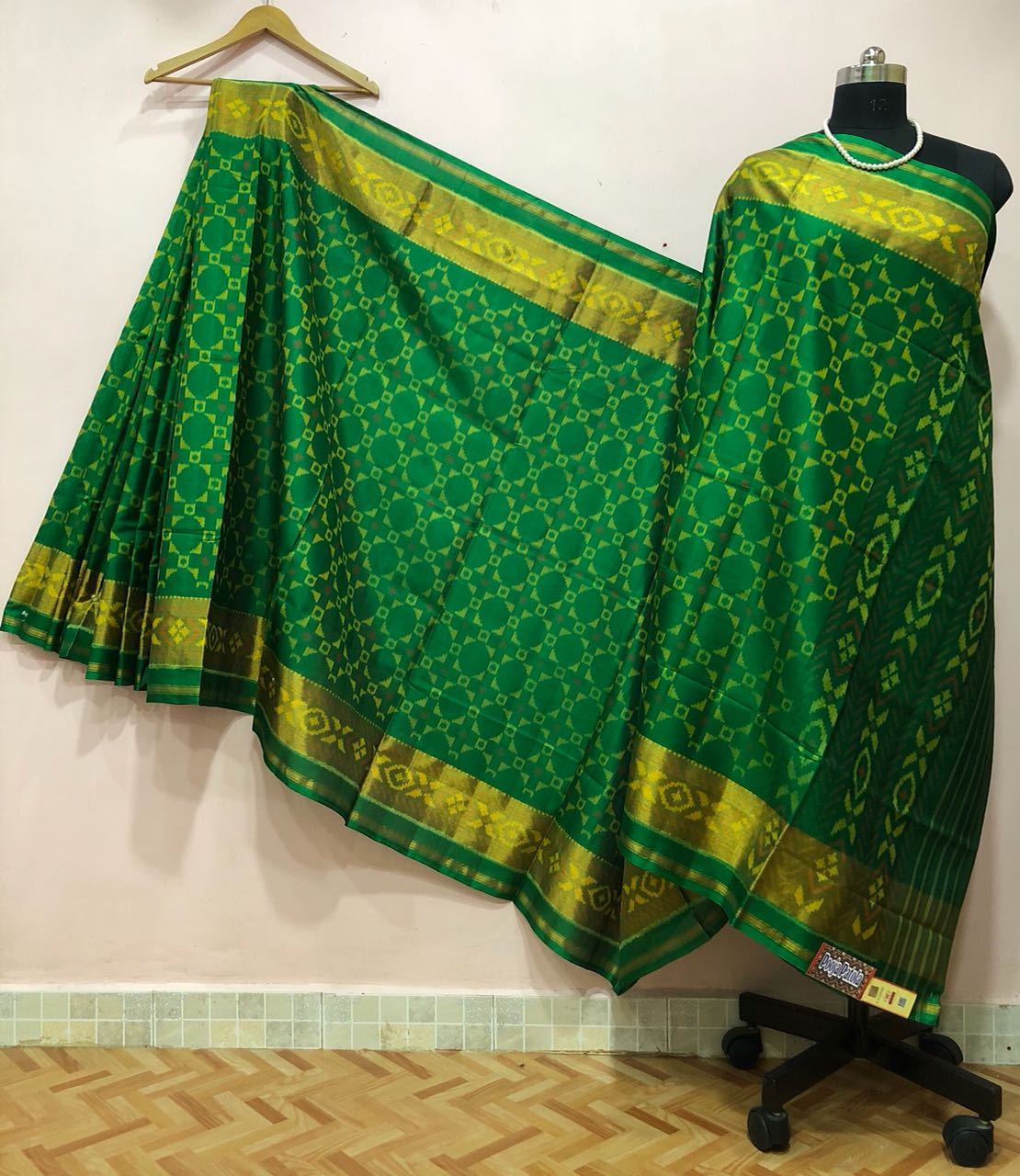 Green Alpana Designed with Golden Border Patola Silk Saree-PPSRE-056