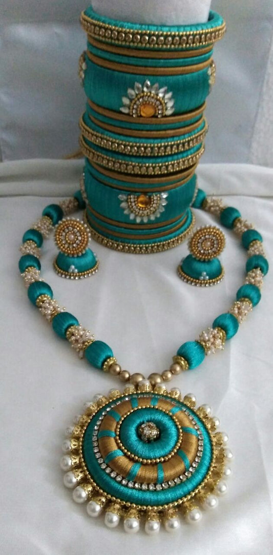 Green Pearl Silk Thread Jewellery Set