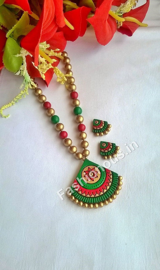 Red and Green Quadrant Terracotta Jewellery Set