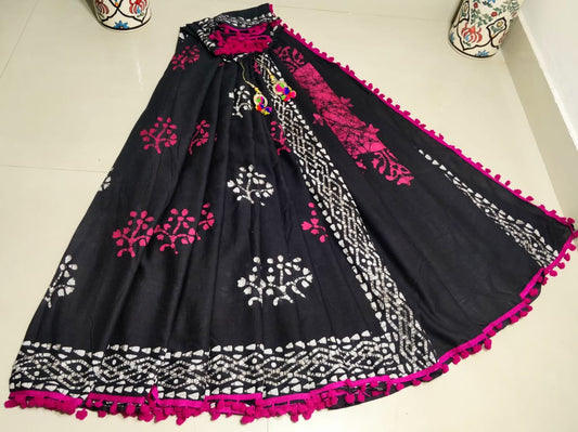 Dusty Black Cotton Saree with Pink Pom-Pom Border-TCS041