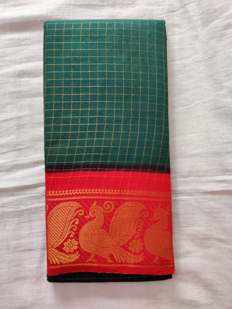 Dark Green With Red Golden Border Madurai Sungudi Saree-  Double side Jari Border Jari Check
