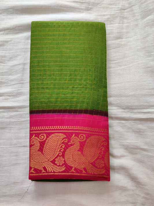 Pear Green With Pink Border Madurai Sungudi Saree- Double side Jari Border Jari Check