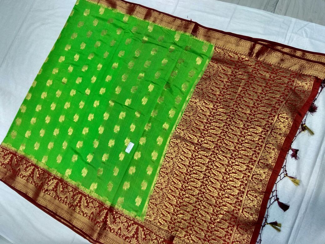 Light Green with Zari Floral Designed Maroon Pallu Paithani Saree-PAITHANI-108