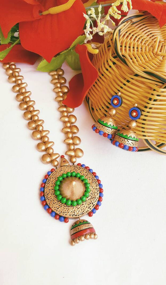 Multicolor Rounded Pendant Terracotta Jewellery Set
