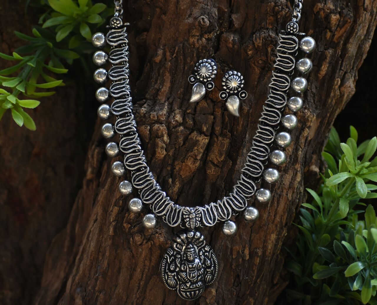 Oxidized Temple Necklace and Earrings-OTN034