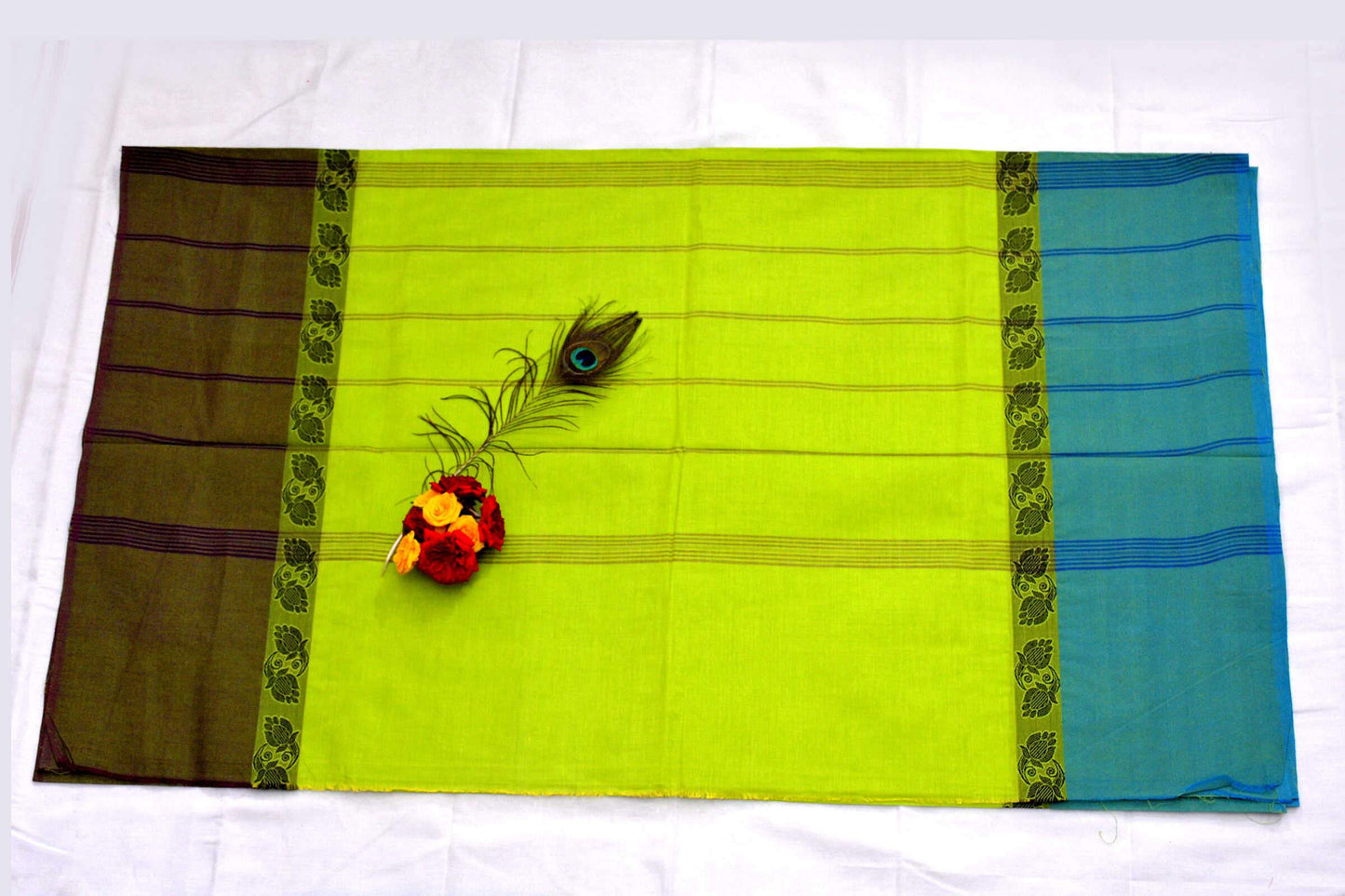 Parrot Green with Floral Designed Double Color Border Pure Handwoven Chettinad Cotton Saree